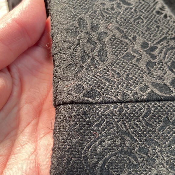 Tahari Skirt US2 - Picture 13 of 14